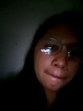 Snapshot of Filipinasweetgirl chatting on September 23, 6:33 am Filipinasweetgirl online show from September 23, 6:33 am