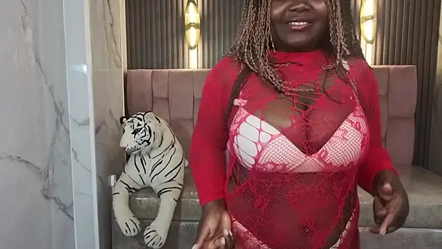 Soffia b online show from October 17, 3:32 am