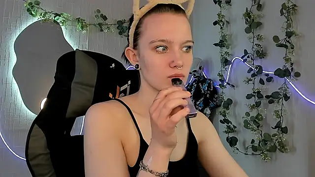 Elastikisss online show from April 11, 8:18 am