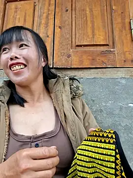 helenzz online show from October 1, 3:00 am