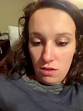 brunettebabexo3 online show from November 1, 6:23 pm