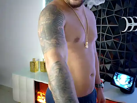 maximus888A online show from October 24, 10:17 pm