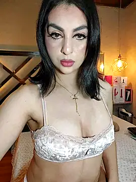 LlianneDiamond1 online show from November 30, 12:59 am