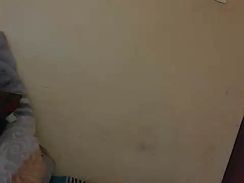 Snapshot of Pearl-Lissa chatting on October 25, 11:18 am Pearl-Lissa online show from October 25, 11:18 am