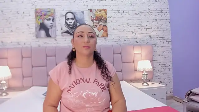 VaniaRose online show from November 9, 7:21 pm