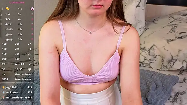 ElenoreReth online show from April 10, 6:30 am