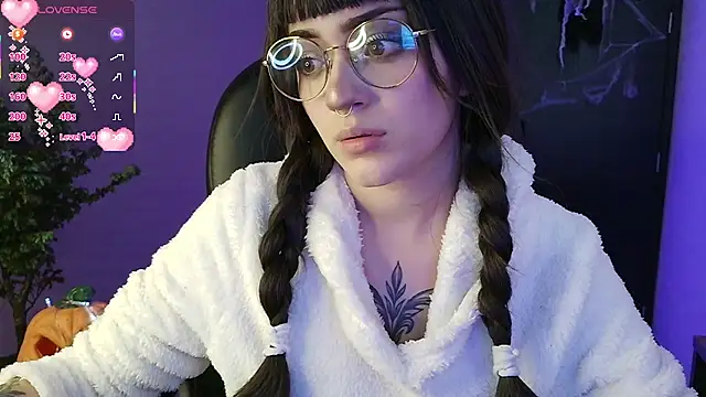 LesRose online show from October 1, 6:24 pm