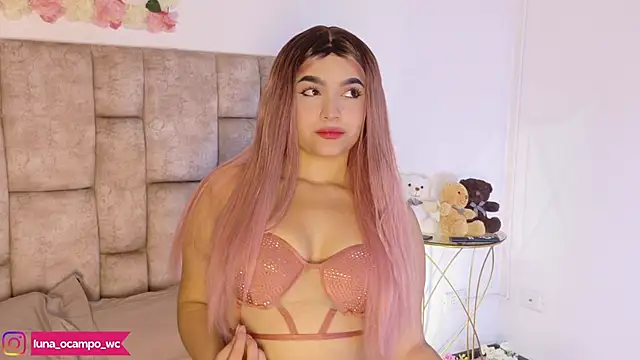 Snapshot of LunaOcampo_ chatting on September 30, 10:14 pm LunaOcampo  online show from September 30, 10:14 pm