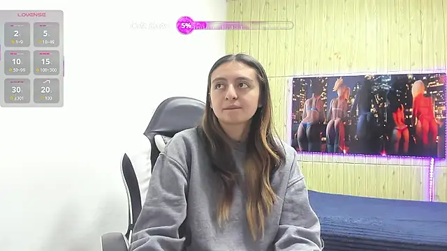 lala clark online show from January 17, 8:49 pm