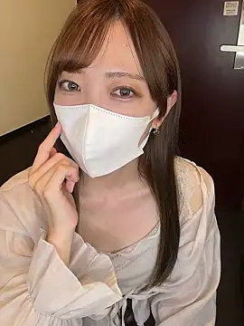 Snapshot of Moe_v_v chatting on October 2, 6:07 am Moe v v online show from October 2, 6:07 am