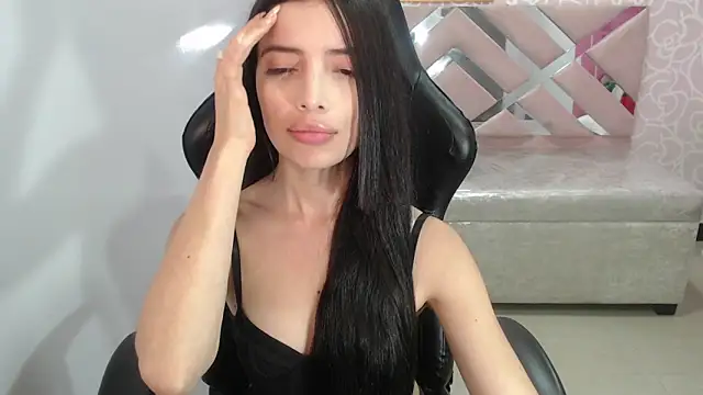 cynthia ch online show from October 14, 4:15 am