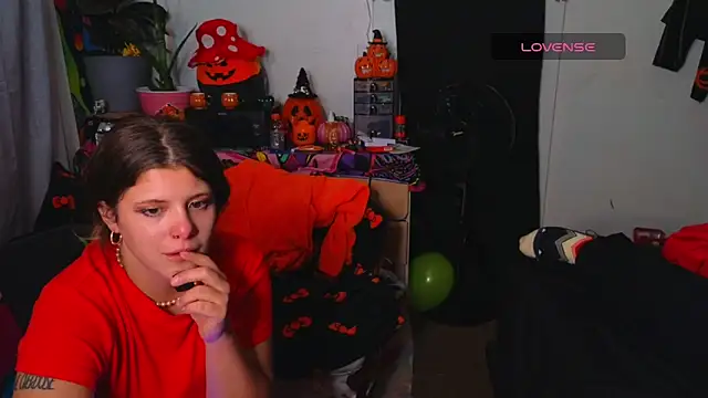 xofrankiefinexo online show from October 19, 7:10 am