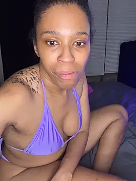 YeahhhitsBreezy online show from March 6, 6:19 am