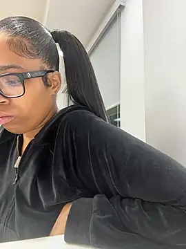 YeahhhitsBreezy online show from March 20, 2:16 am