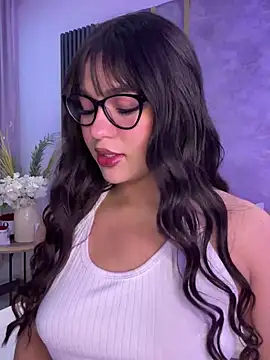 Samantha Hans online show from February 4, 9:07 pm