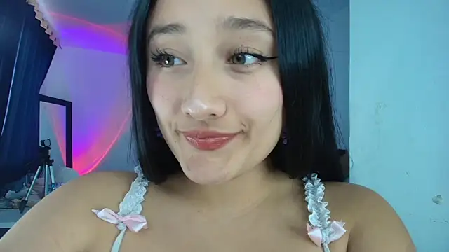 Hinata 21  online show from January 5, 8:34 pm