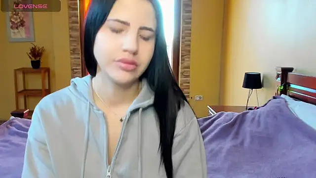 Malibu J online show from October 27, 7:26 am