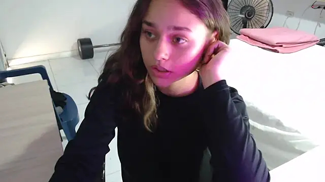 LittleCheerry69 online show from February 13, 7:37 pm