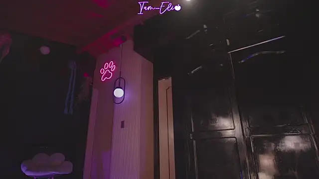 Iam elii1 online show from April 12, 10:12 pm