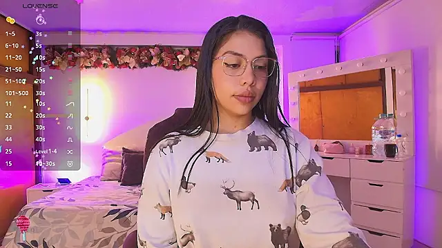 kloe28 online show from January 10, 4:17 am