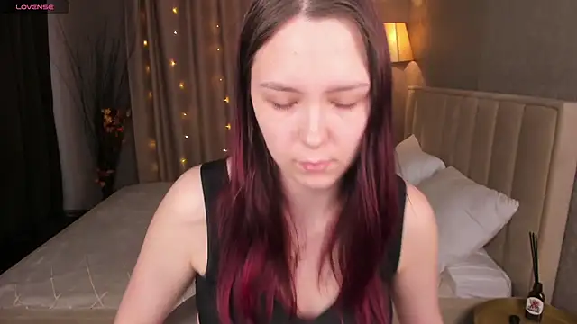 Monica  Queen online show from April 20, 5:32 am