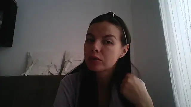 Lorivell online show from November 22, 1:47 pm