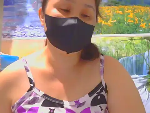 Kimkhaepretty online show from November 16, 1:33 pm