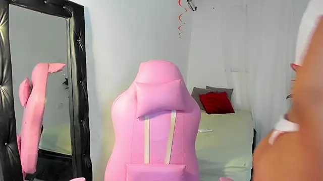 vanelope smith online show from November 15, 1:39 am