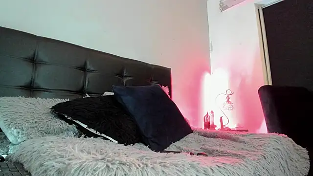 MorWen01 online show from October 17, 1:36 pm