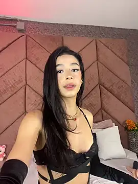 ChloeRosses online show from February 19, 2:22 am