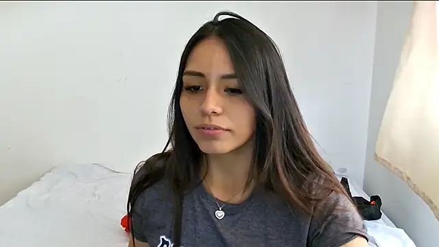 Snapshot of BellaBliss123 chatting on October 19, 6:54 pm BellaBliss123 online show from October 19, 6:54 pm