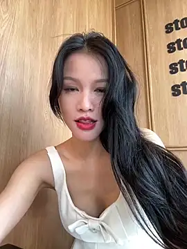 sharony x online show from April 10, 6:52 am