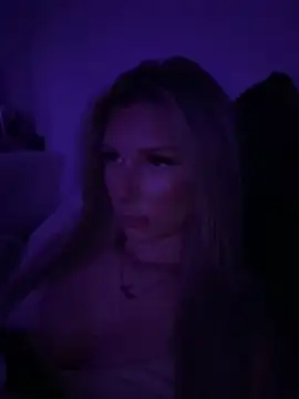 blondeeee online show from February 22, 5:58 pm