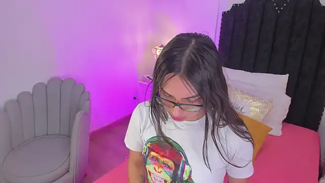 cherrylady 02 online show from December 22, 1:14 pm