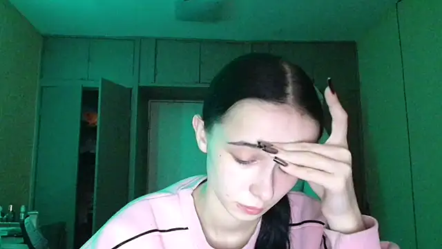 Emilia Light online show from December 4, 11:45 am