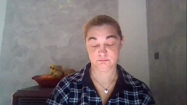 GoldenAngelMilf online show from March 23, 7:47 am