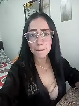 YaraDuartee online show from March 16, 2:03 am