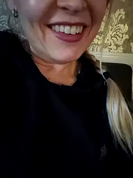 demidelightfulxx online show from February 6, 11:57 am