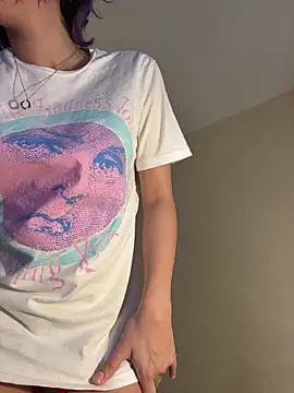 Capricho 01 online show from November 18, 7:15 pm