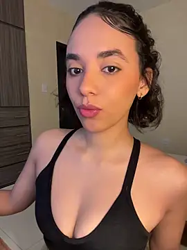 Capricho 01 online show from October 23, 12:33 pm