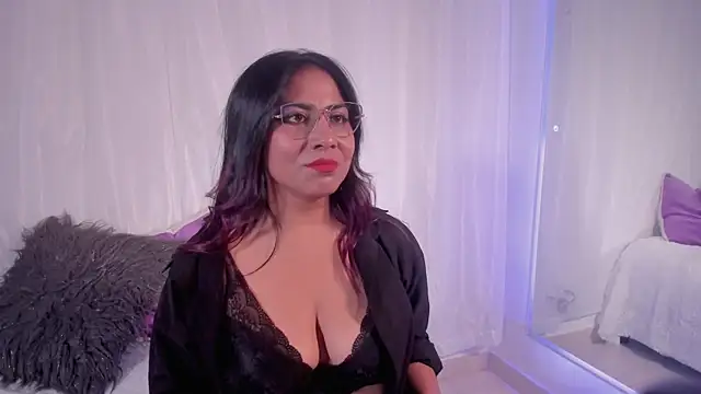 Olivia Morrys online show from February 12, 9:16 pm