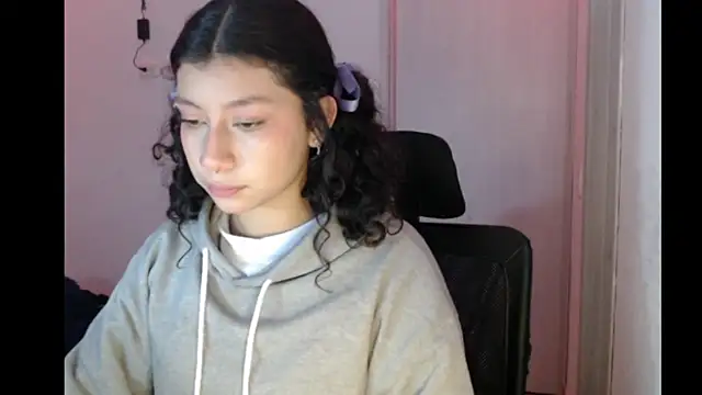 Ivonnybonn online show from November 21, 7:10 am