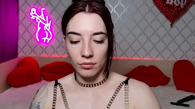 Curious Lily online show from March 14, 1:28 am