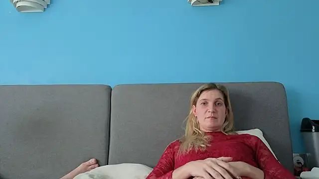 linterditehot online show from November 1, 1:15 pm