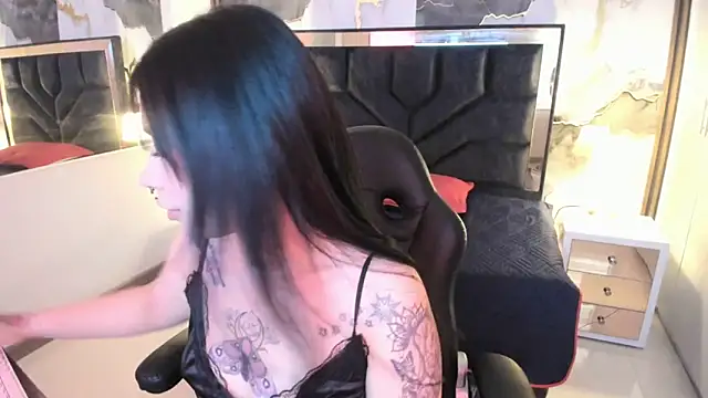 SusanVilla online show from March 3, 7:53 pm