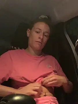 GoldenPussy1329 online show from November 11, 8:28 pm