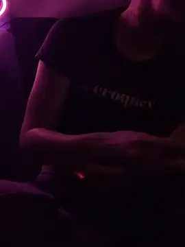 GoldenPussy1329 online show from December 16, 10:26 pm