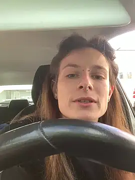 GoldenPussy1329 online show from April 7, 4:42 pm