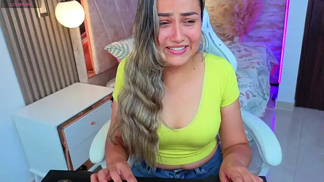 lila cute1 online show from November 6, 7:53 pm