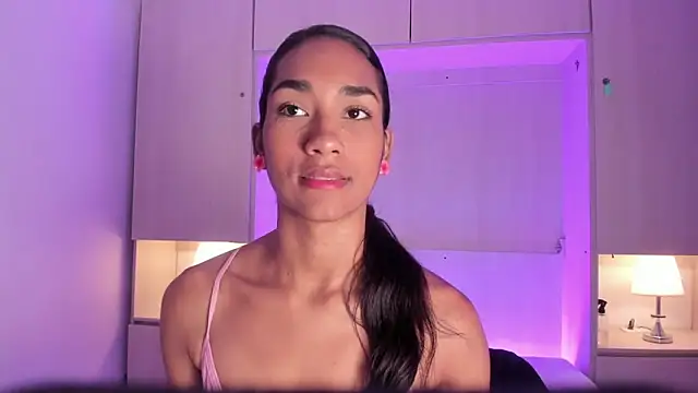 AnahiCollins online show from March 5, 12:34 pm